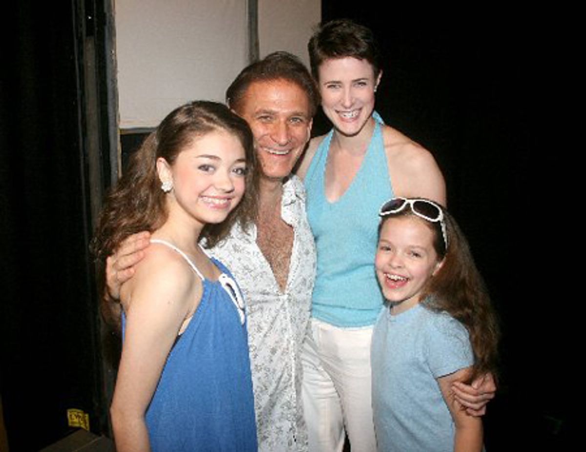 Sarah Hyland, Bob Stillman, Xanthe Elbrick and Kelsey Fowler at 