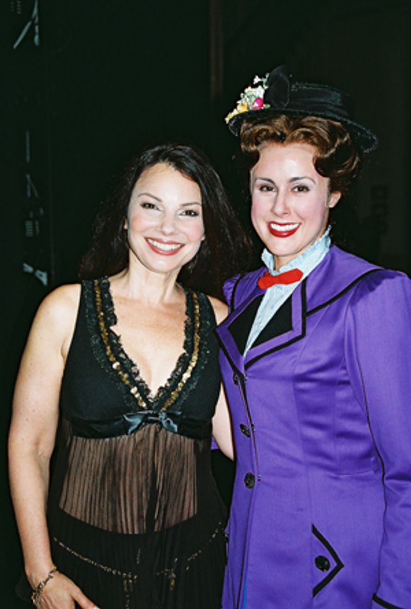 Photos: Fran Drescher Visits Mary Poppins — photo 3 of 7