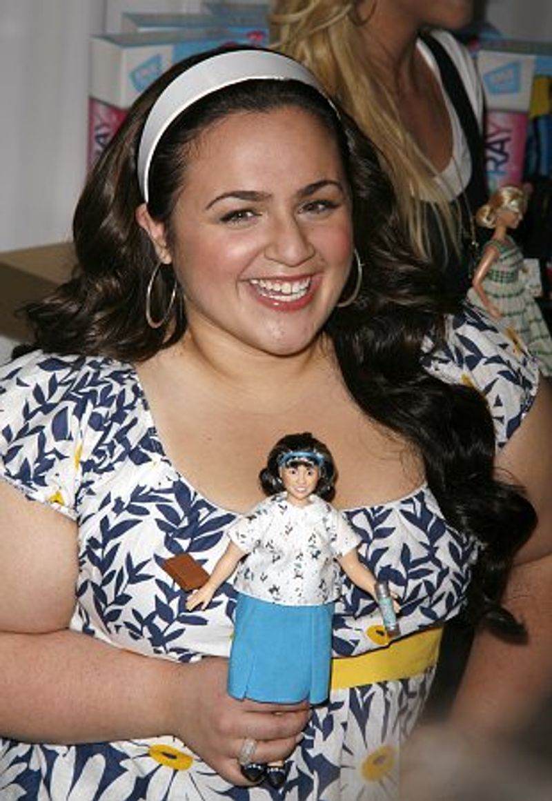 Photo Coverage: Hairspray Dolls at Toys 'R' Us — photo 23 of 44