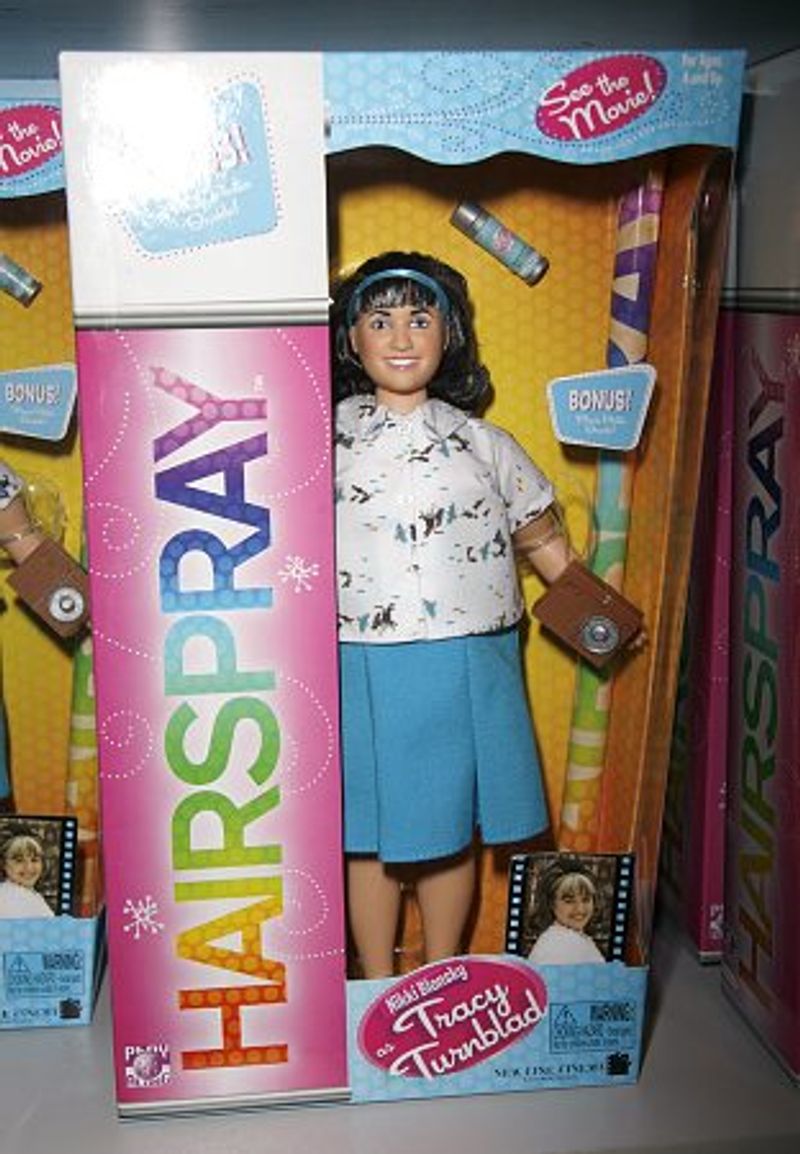 Photo Coverage: Hairspray Dolls at Toys 'R' Us — photo 6 of 44