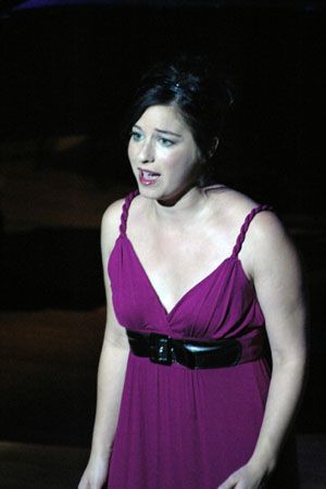 Elizabeth Daniels Photo