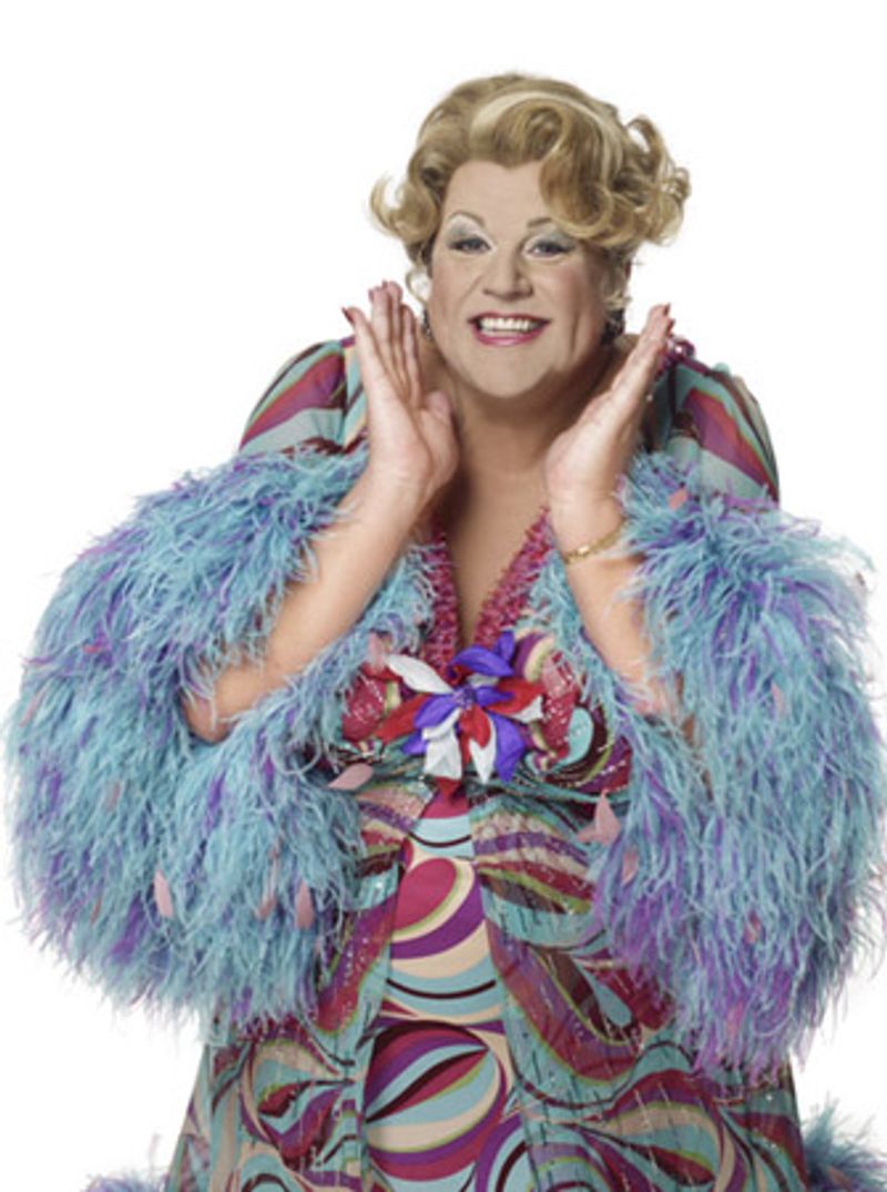 Photo Preview: Michael Ball and West End 'Hairspray' Stars — photo 1 of 8
