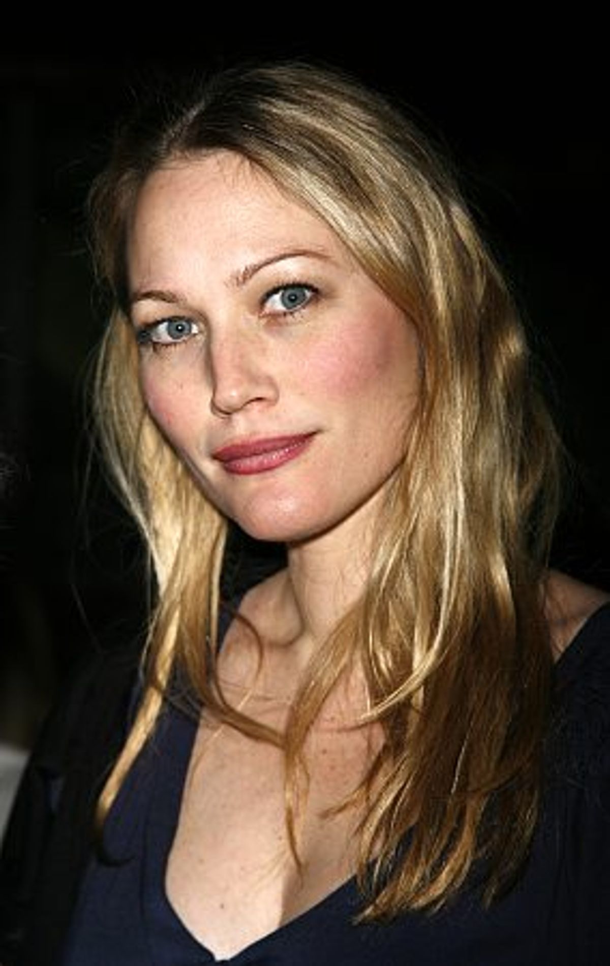 Sarah Wynter at 