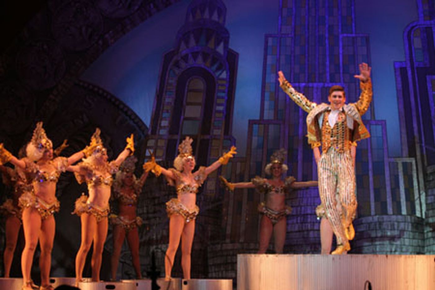 Photo Flash: '42nd Street' China National Tour Image