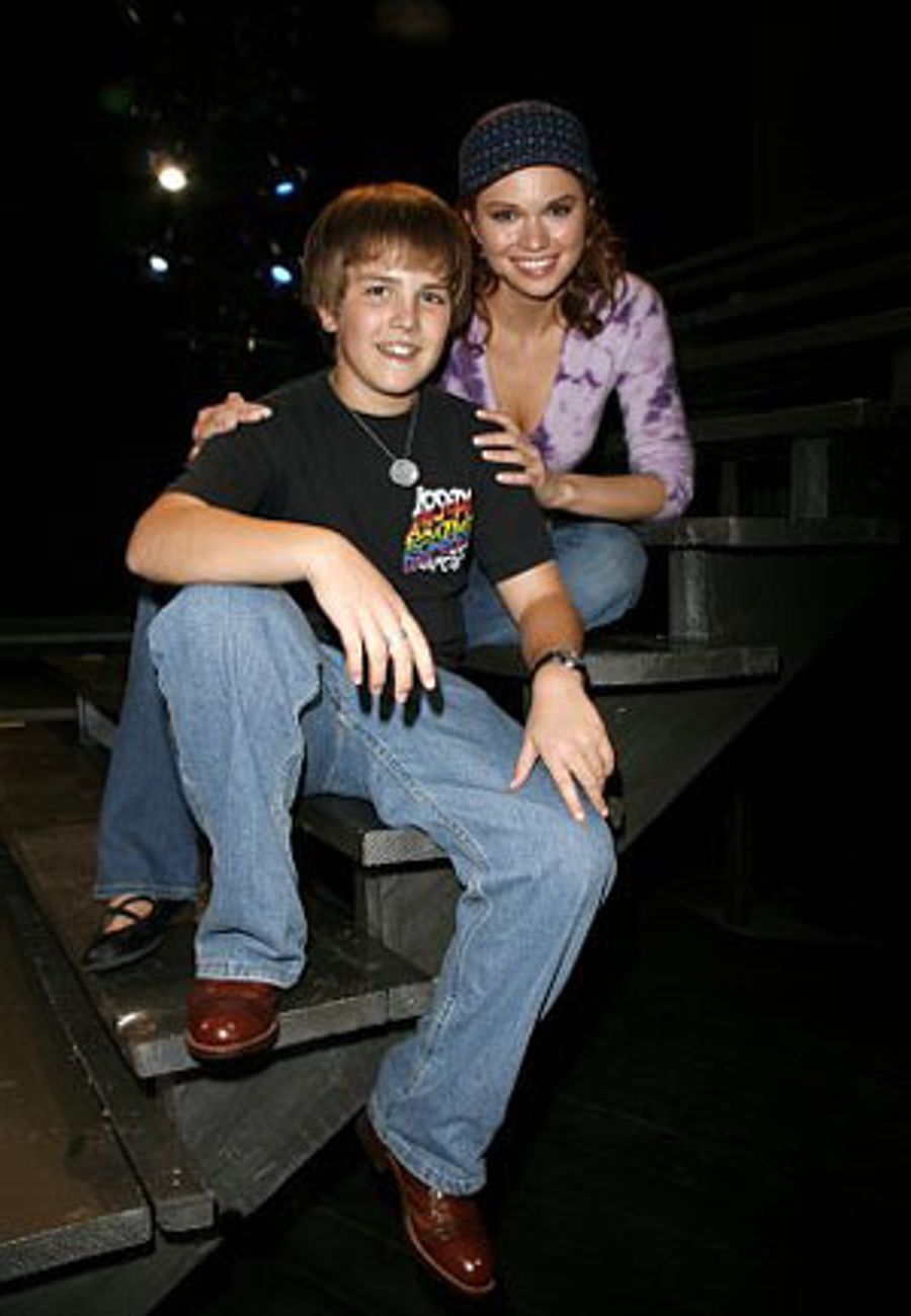 Photo Preview: 'Frankenstein The Musical' Cast Meet & Greet Image