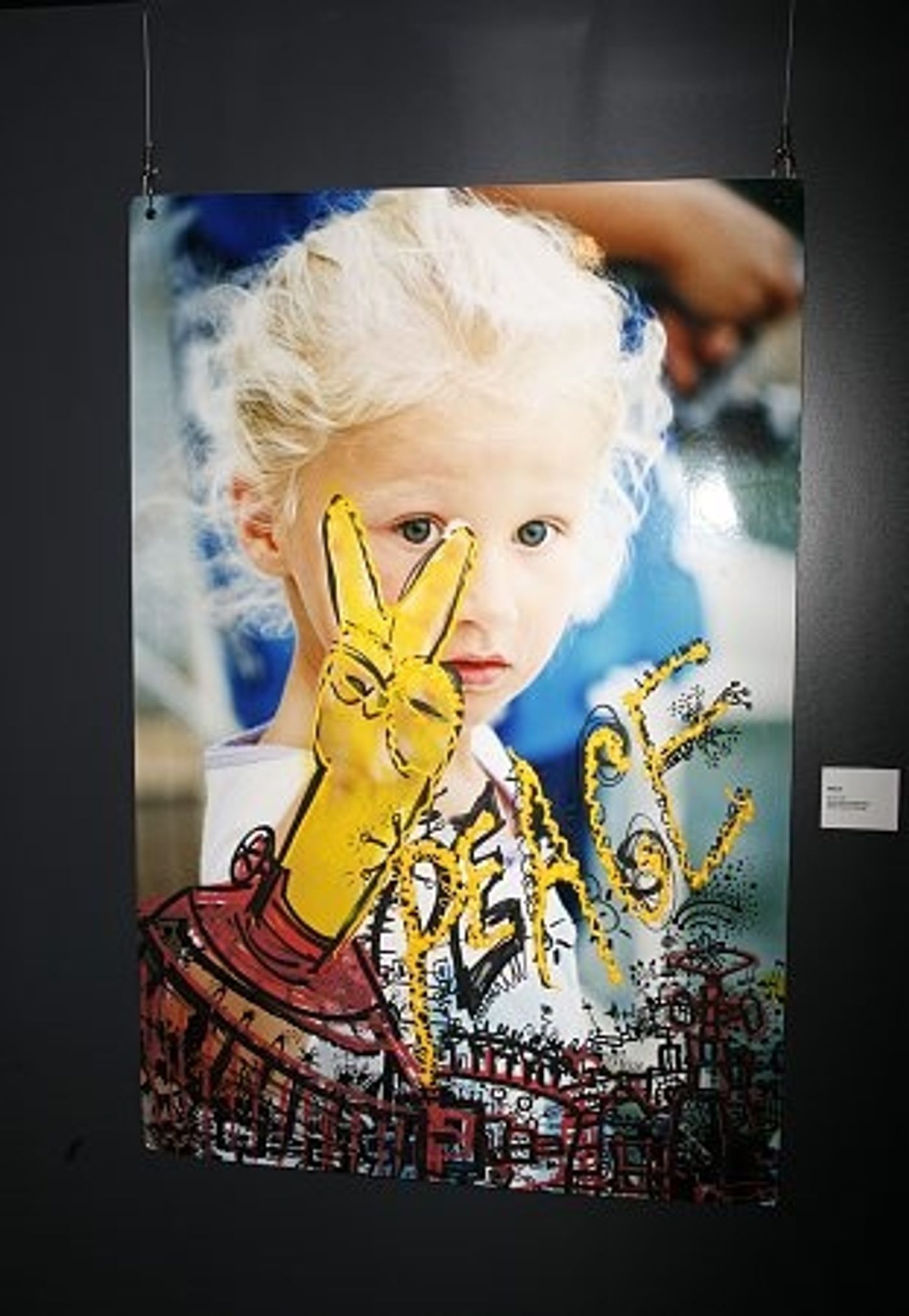 Photo Coverage: Rosie O'Donnell Opens 'Solace' Art Gallery  Image