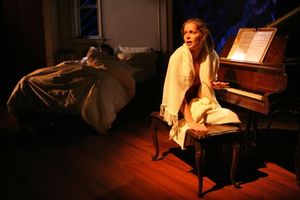 Gillian Jacobs Photo