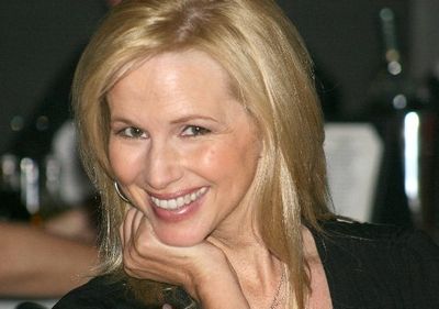 Suzanne Sena Photo