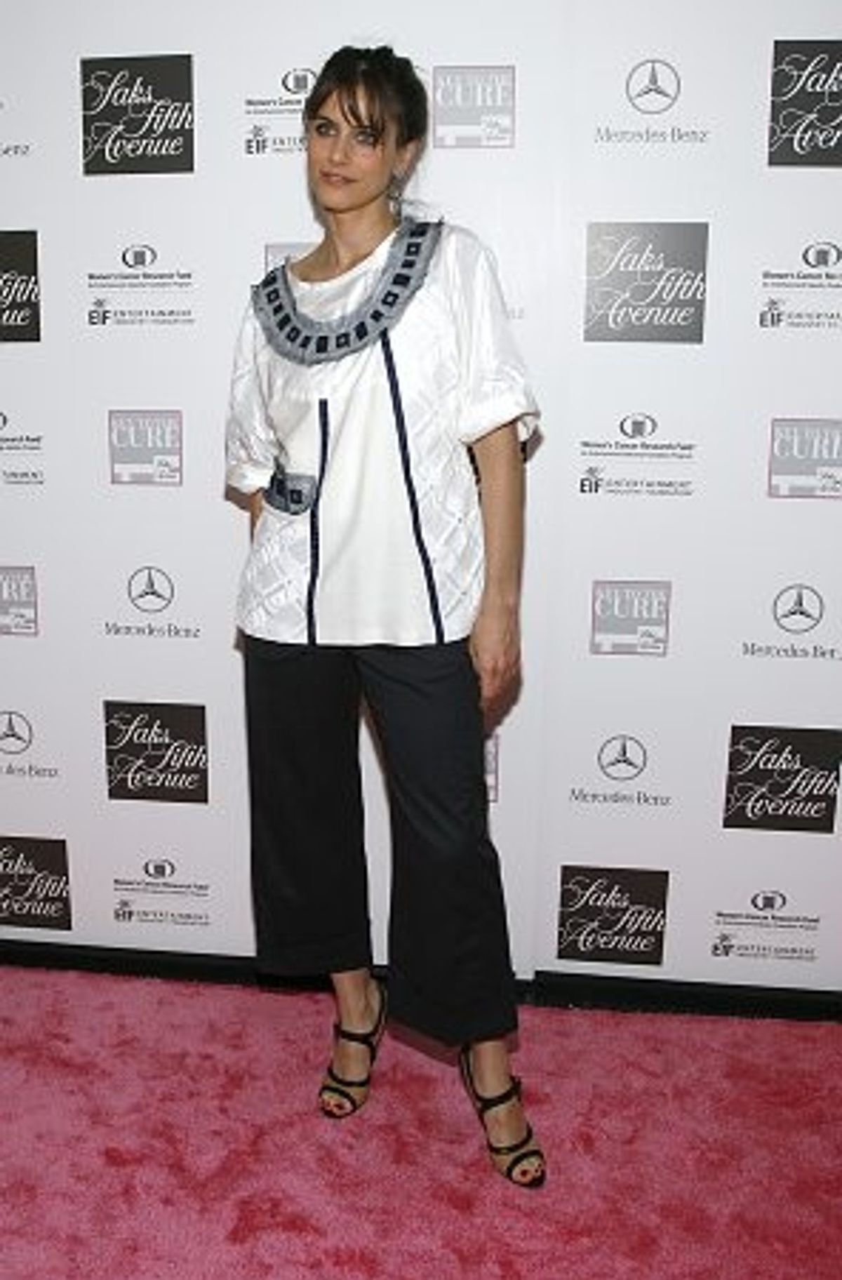 Amanda Peet at Viva La Cure for EIF Women's Cancer Research