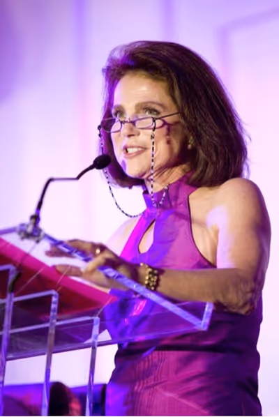 Tovah Feldshuh Photo