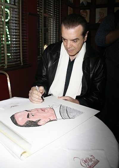 Chazz Palminteri with portrait Photo