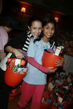 Janelle Viscomi and Brianna Gentilella of How the Grinch Stole Christmas Photo