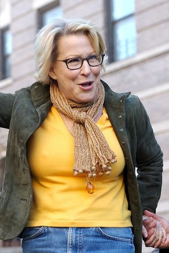 Photos: Wicked's Friendship Garden with Bette Midler — photo 24 of 25
