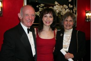 Lee Neuwirth, Bebe Neuwirth and Sydney Neuwirth Photo