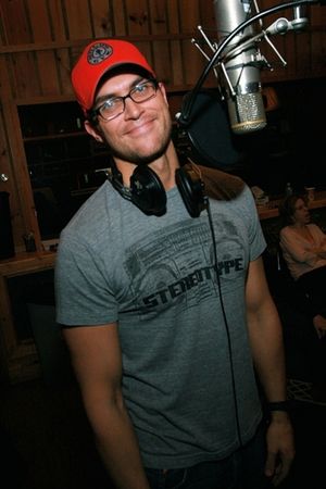 Cheyenne Jackson Photo