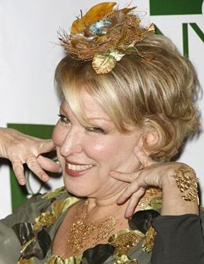 Bette Midler Photo