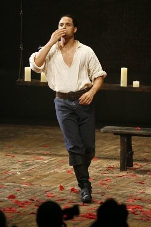 Daniel Sunjata Photo