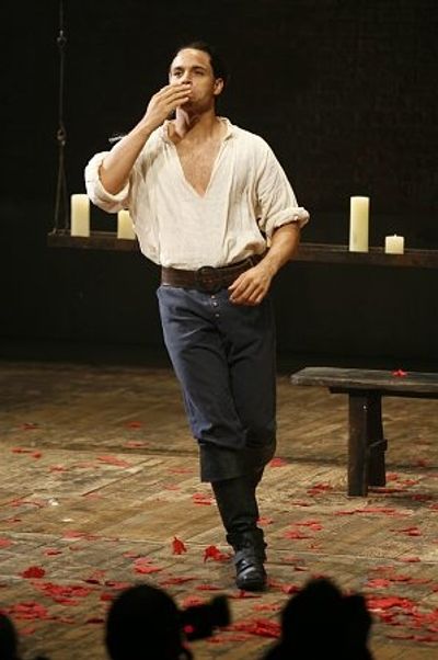 Daniel Sunjata Photo