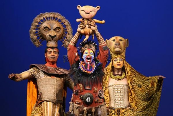 l-r: Nathaniel Stampley (Mufasa), Tshidi Manye (Rafiki) and Jean Michelle Grier (Sara Photo