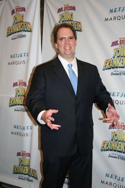Shuler Hensley Photo