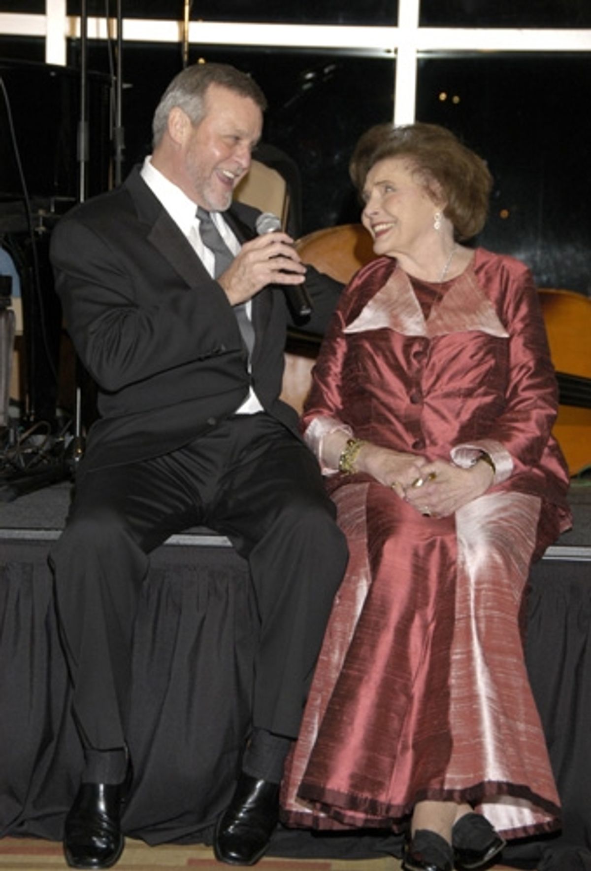 Ron Raines sings to Patricia Neal at 