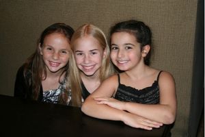 Roni Gaggiano, Leah Greenhaus and Sophie Ruden @ BroadwayWorld Roni Gaggiano, Leah Greenhaus and Sophie Ruden Photo