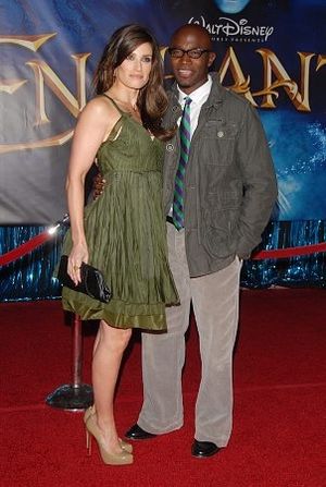 Idina Menzel and Taye Diggs Photo