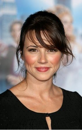 Linda Cardellini Photo