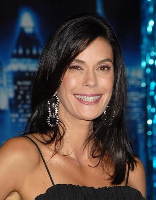 Teri Hatcher  Photo