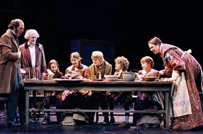 Michael Booth (Bob Cratchit), Raye Birk (Ebenezer Scrooge), Lily Jones (Tiny Tim), Al Photo