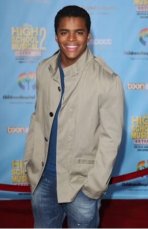 Chris Warren, Jr. Photo