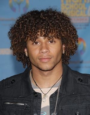 Corbin Bleu Photo