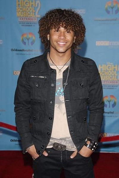 Corbin Bleu Photo