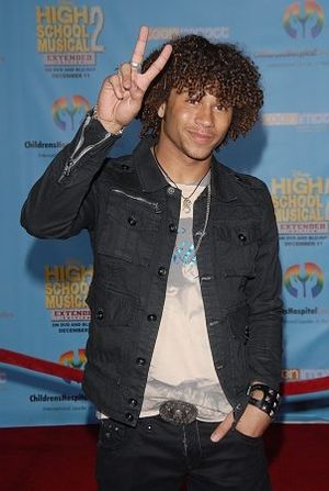 Corbin Bleu Photo