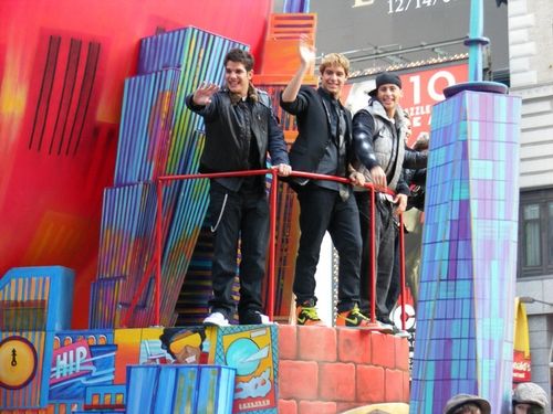 Photo Coverage: Macy's Thanksgiving Day Parade 2007 — photo 88 of 103