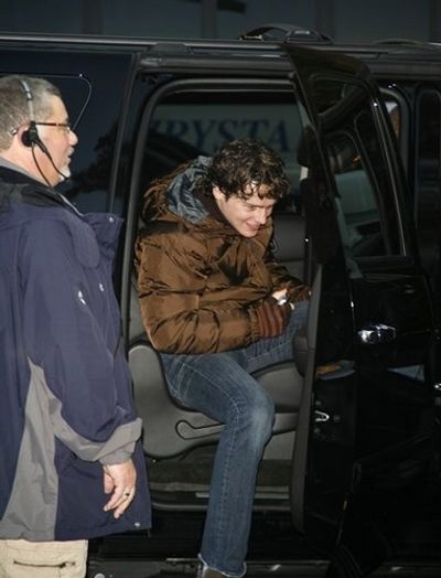 Jonathan Groff Photo
