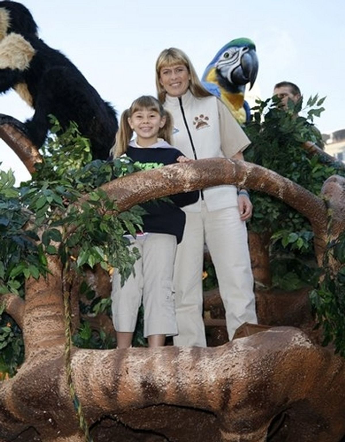 Bindi Irwin and Terri Irwin at 