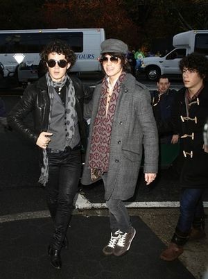 Kevin Jonas, Joe Jonas and Nick Jonas Photo