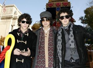 Kevin Jonas, Joe Jonas and Nick Jonas Photo