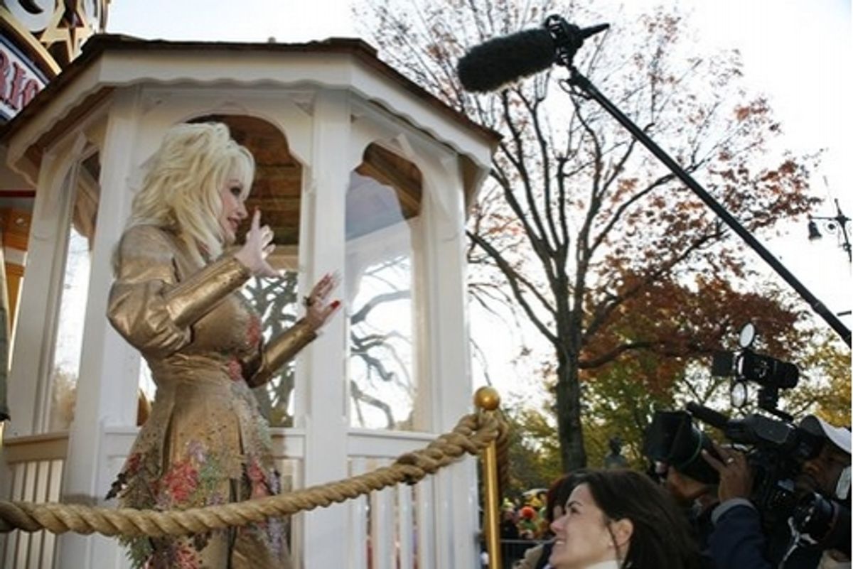 Dolly Parton at Macy's Thanksgiving Day Parade 2007