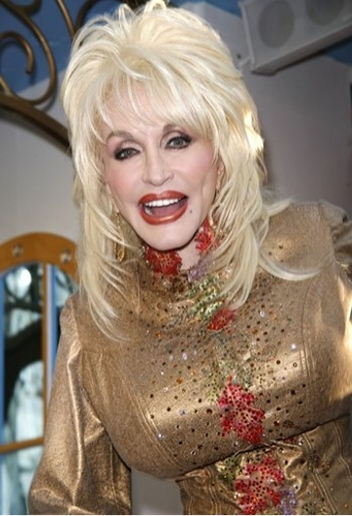 Dolly Parton at Macy's Thanksgiving Day Parade 2007
