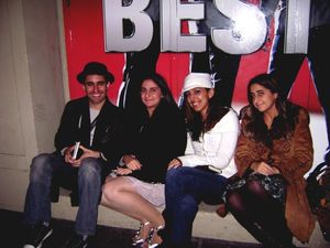 John Lloyd Young with Linda Sees, Elise Jimenez, and Christina Sees @ BroadwayWorld John Lloyd Young with Linda Sees, Elise Jimenez, and Christina Sees Photo