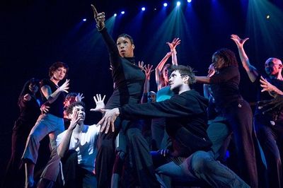 Brenda Braxton and the cast of Chicago in dance-rehearsal Photo