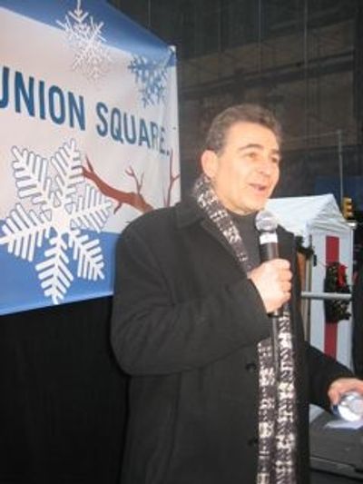 Paul Kreppel of My Mother's Italian, My Father's Jewish & I'm In Therapy! was Emcee f Photo