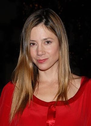 Mira Sorvino Photo