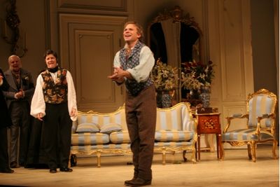 Norbert Leo Butz
 Photo