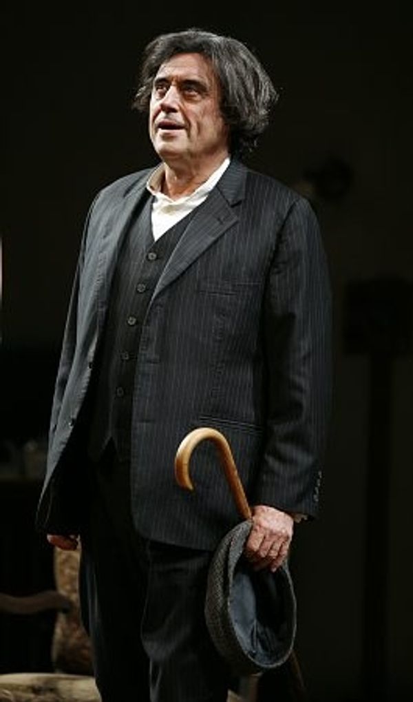Ian McShane Photo
