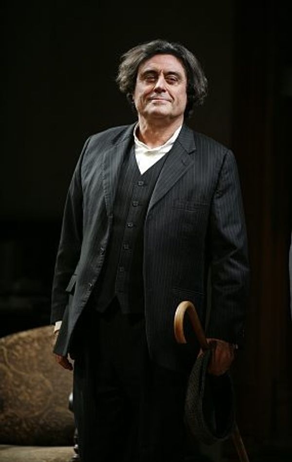 Ian McShane Photo