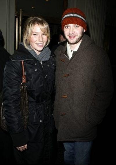Ari Graynor and Eddie Kaye Thomas


 Photo