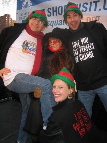 Photos: Off-Bway in Union Square 12/14 — photo 1 of 8